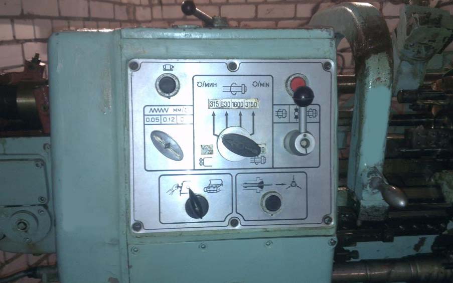 Фото токарного револьверного верстата 1Г325 1Г325 фото токарного токарно-револьверного верстата